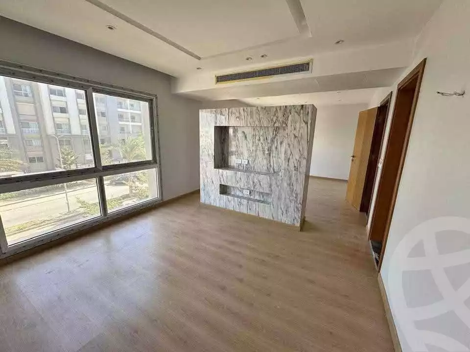 https://aqarmap.com.eg/en/listing/5534281-for-sale-cairo-new-cairo-compounds-mwntn-fyw-y-syty-club-park-mountain-view-icity