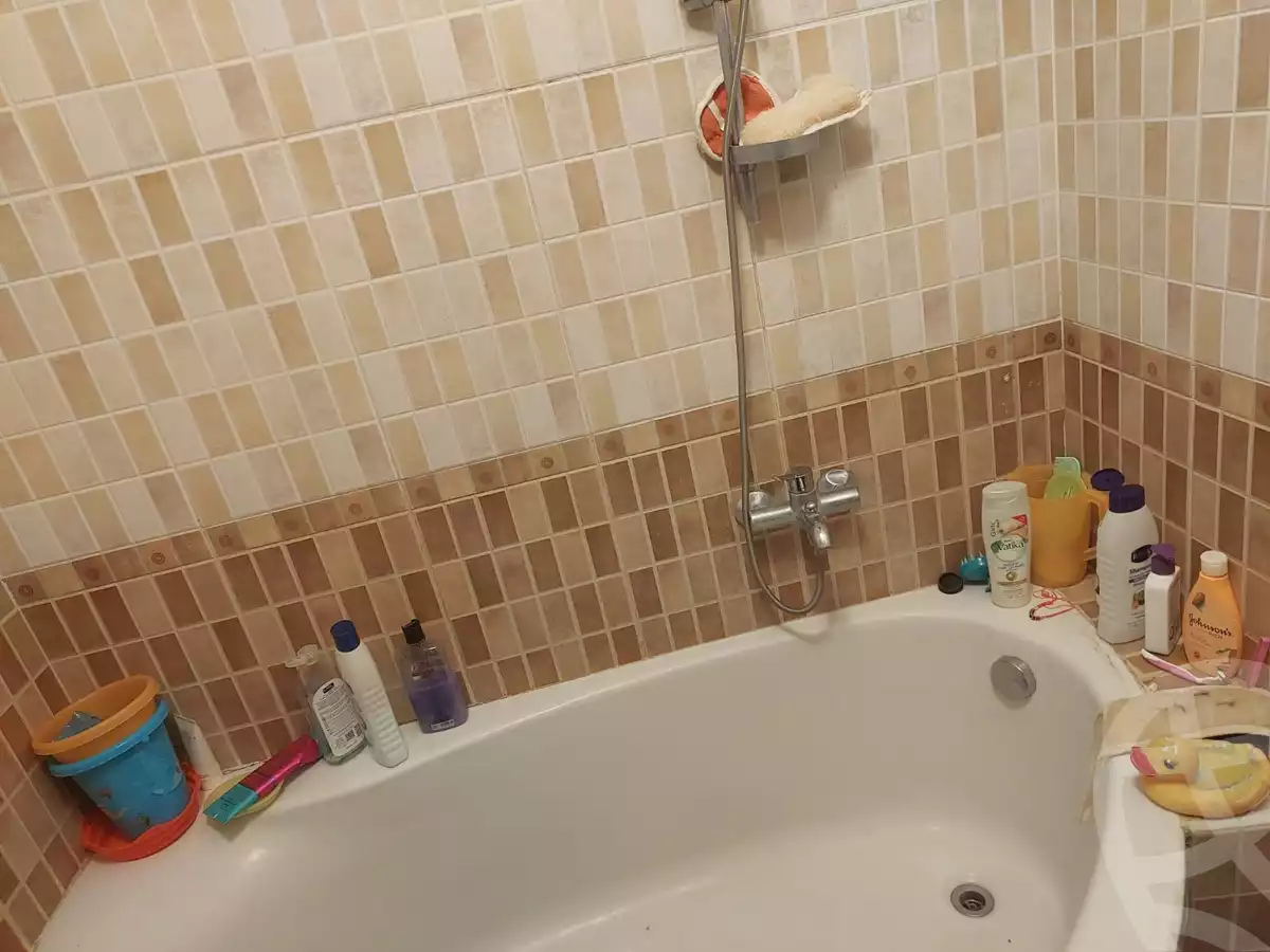 https://aqarmap.com.eg/en/listing/5540085-for-sale-cairo-new-cairo-lrhb-city-phase-1-ibrahim-nagy-st