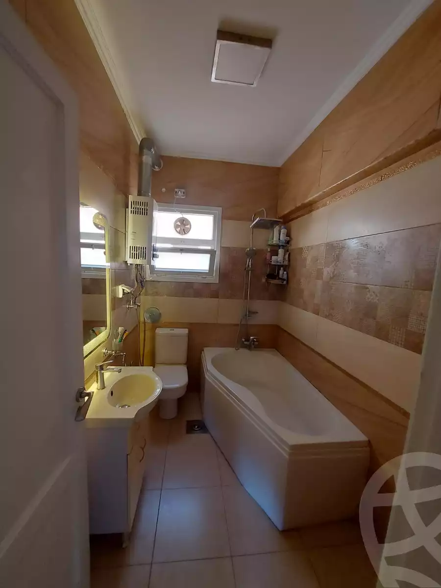 https://aqarmap.com.eg/en/listing/5540173-for-sale-cairo-new-cairo-lrhb-city-phase-8