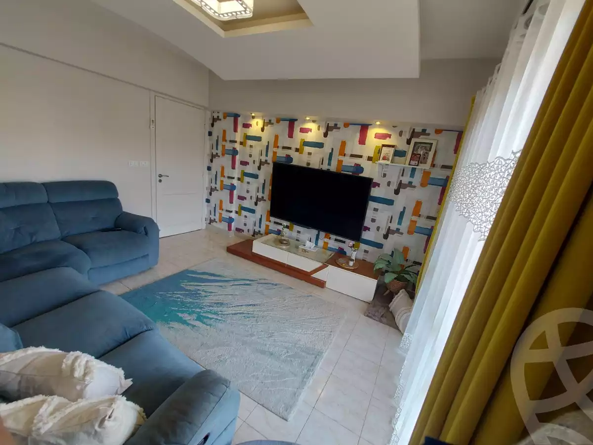 https://aqarmap.com.eg/en/listing/5540173-for-sale-cairo-new-cairo-lrhb-city-phase-8