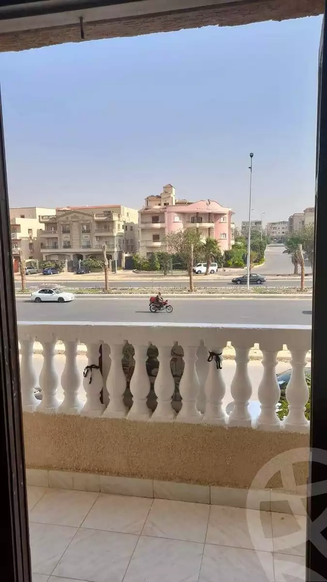 https://aqarmap.com.eg/en/listing/5546996-for-rent-cairo-new-cairo-ganob-el-akadamiya-south-academy-d-khaled-ibn-el-waleed-st