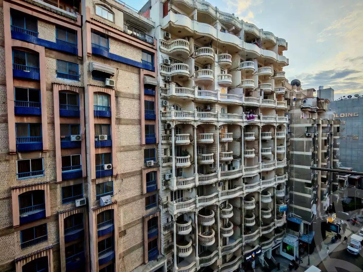 https://aqarmap.com.eg/en/listing/5548948-for-sale-alexandria-lauran-shr-bw-qyr-tryq-lhry