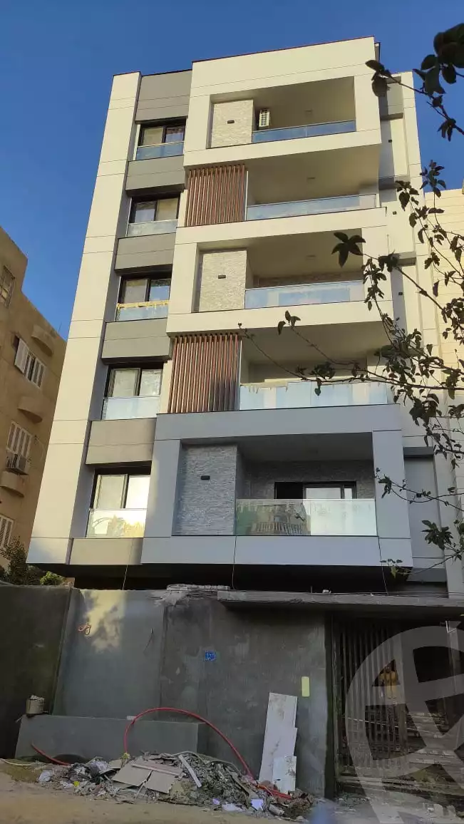 https://aqarmap.com.eg/en/listing/5549215-for-sale-cairo-6th-of-october-el-ahyaa-neighborhood-4th-neighbourhood-1
