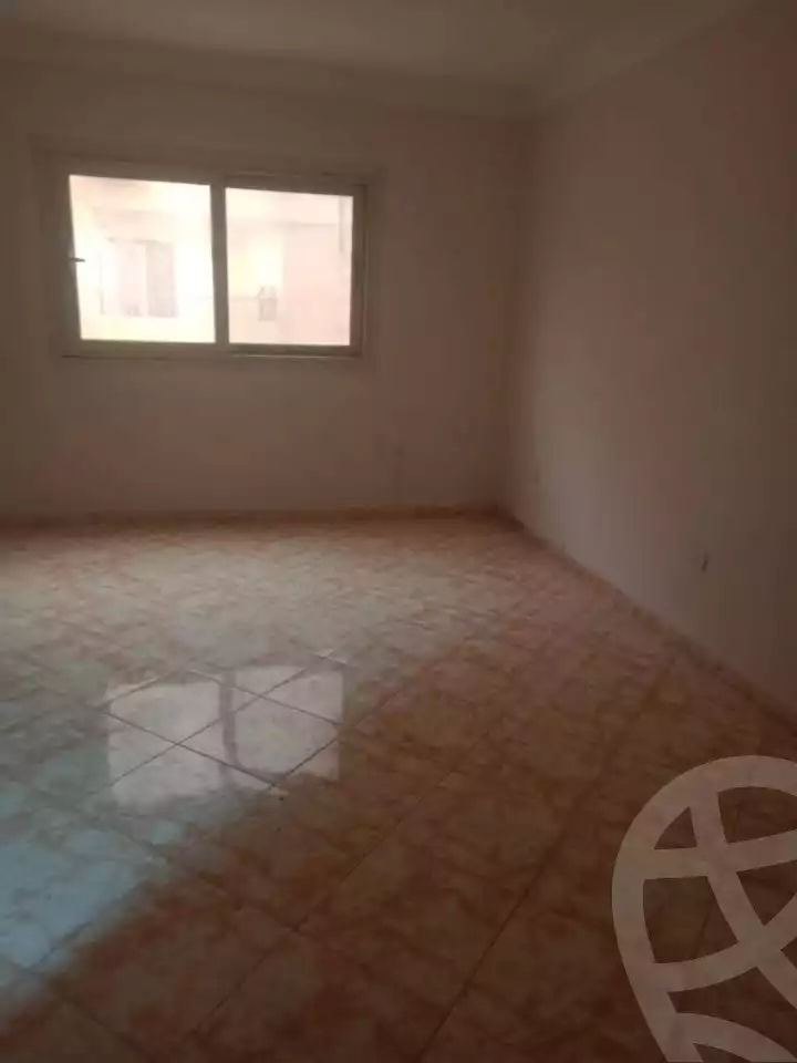 https://aqarmap.com.eg/en/listing/5552122-for-rent-cairo-mokattam-lhdb-l-ly-shareaa-9