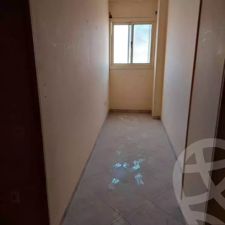 https://aqarmap.com.eg/ar/listing/5552481-for-sale-cairo-helwan-helwan-el-sharkeya-gaafar-st