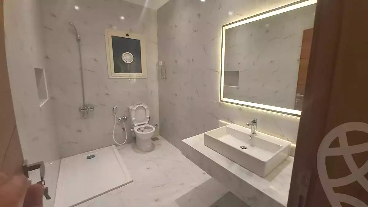 https://aqarmap.com.eg/en/listing/5552946-for-rent-cairo-el-sheikh-zayed-city-compounds-greens
