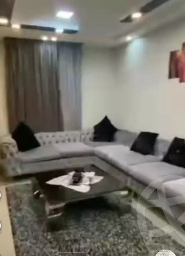 https://aqarmap.com.eg/en/listing/5557835-for-sale-cairo-mokattam-el-hadabah-el-wosta-el-mantaqa-el-khamsa