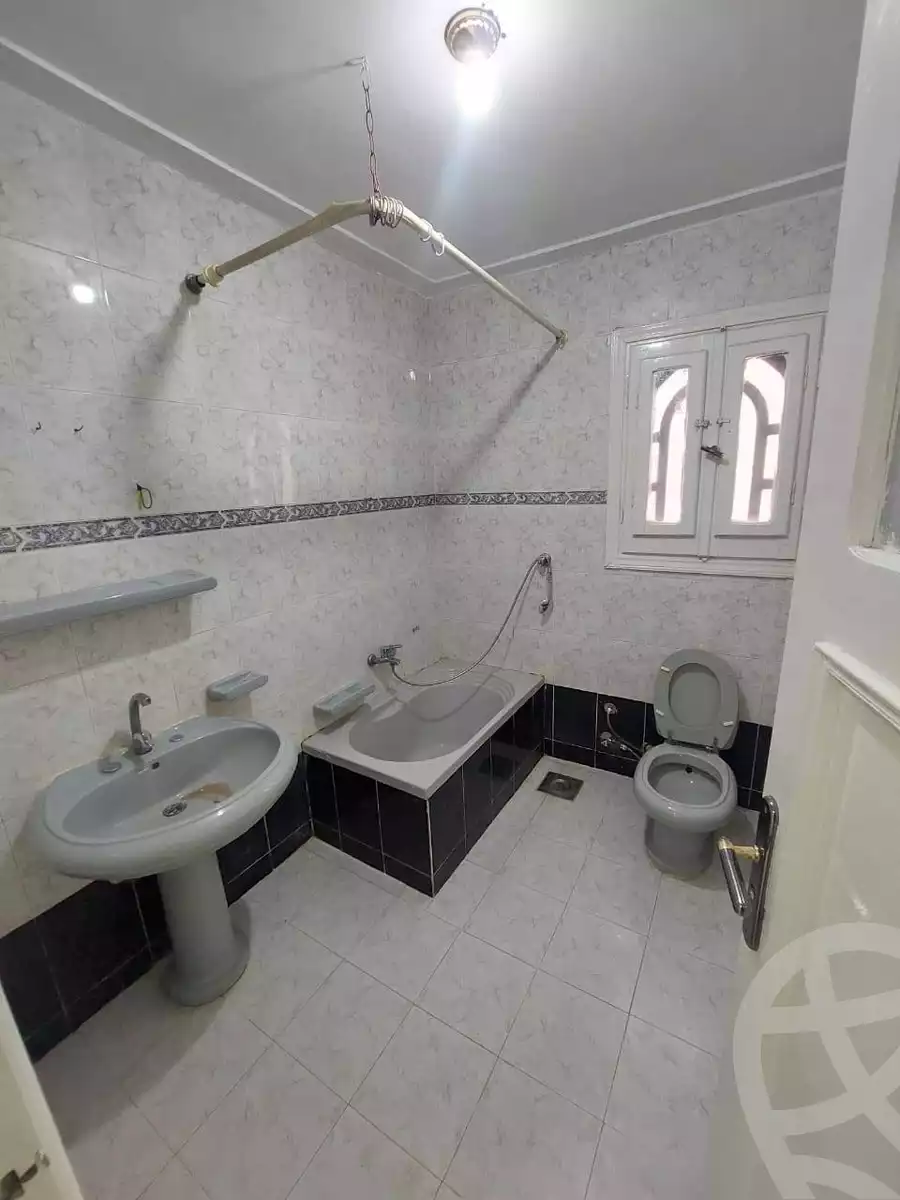 https://aqarmap.com.eg/en/listing/5559108-for-sale-alexandria-l-jmy-shataa-el-nakheel