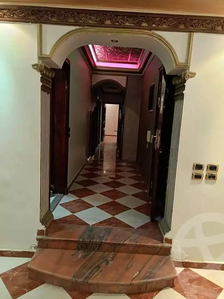https://aqarmap.com.eg/ar/listing/5561350-for-rent-cairo-mokattam-lhdb-l-ly-shareaa-9