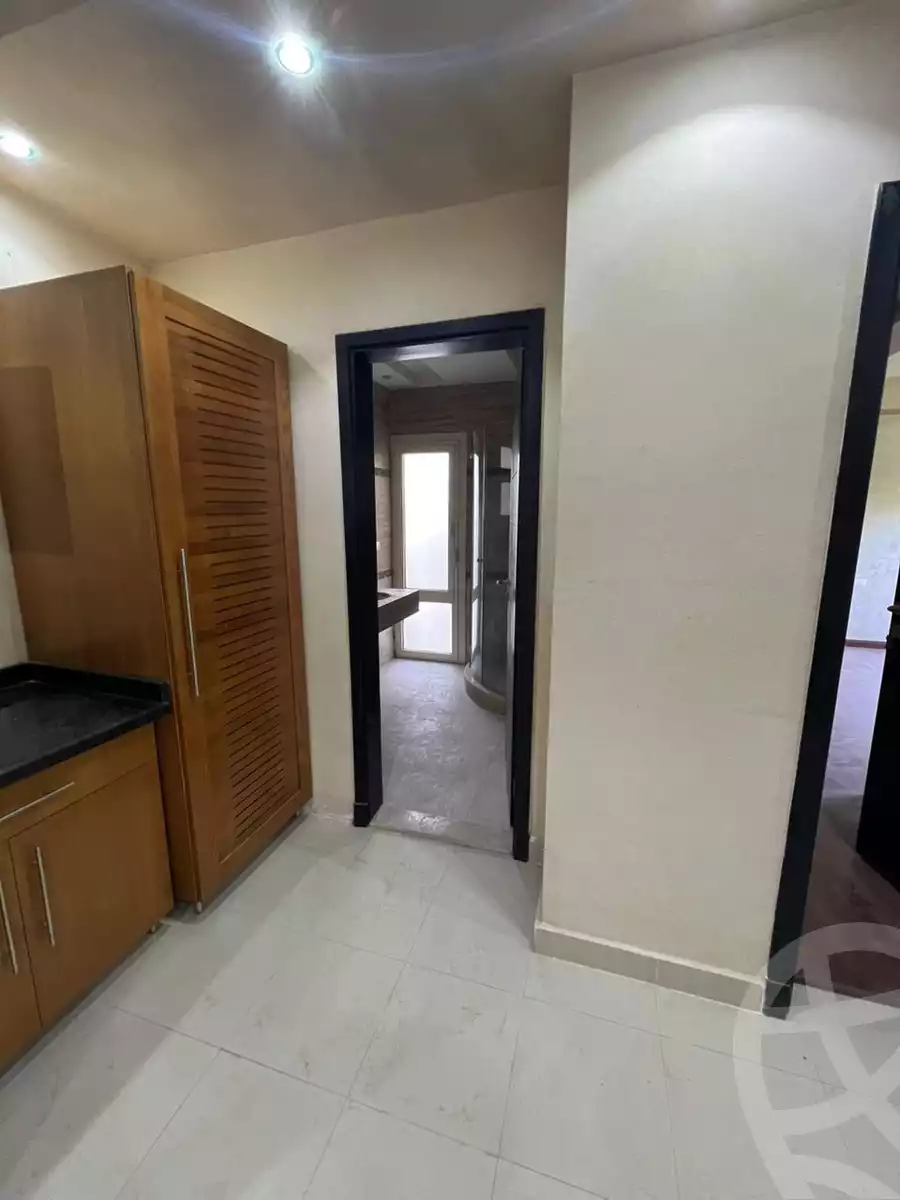 https://aqarmap.com.eg/en/listing/5562893-for-rent-cairo-el-sheikh-zayed-city-compounds-dh-drys