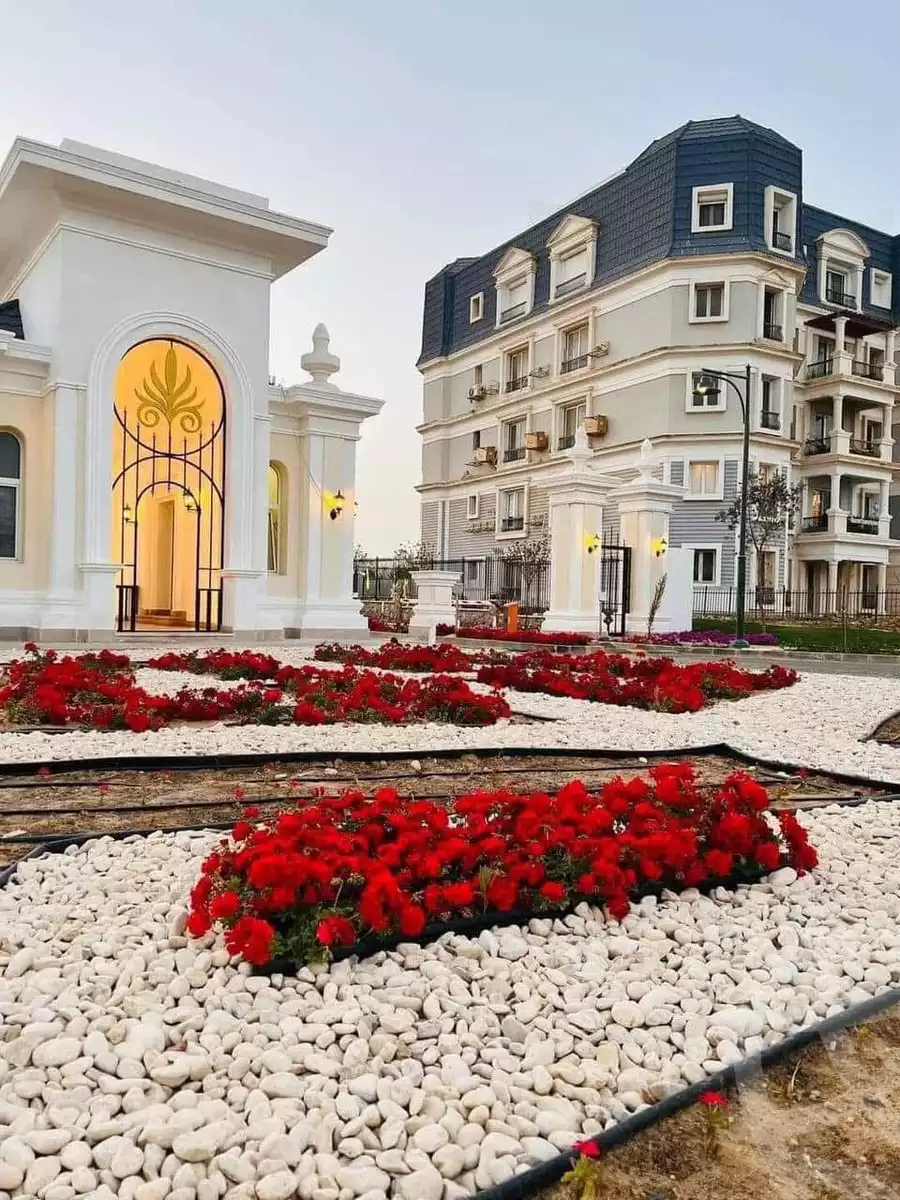 https://aqarmap.com.eg/en/listing/5567214-for-sale-cairo-new-cairo-lmstqbl-syty-compounds-aliva-compound-mountain-view