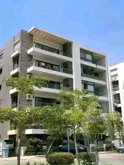 https://aqarmap.com.eg/en/listing/5578353-for-sale-cairo-new-cairo-compounds-sarai-elan-sarai-compound