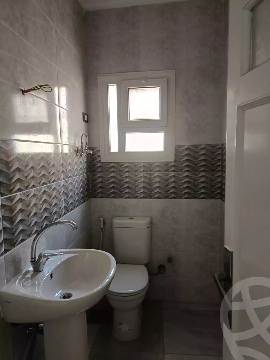 https://aqarmap.com.eg/en/listing/5581408-for-rent-cairo-mokattam-lhdb-l-ly-s-zone