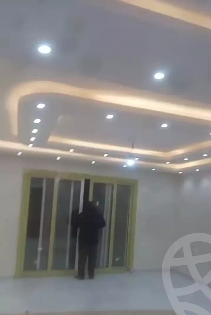 https://aqarmap.com.eg/ar/listing/5581995-for-sale-cairo-helwan-kwrnysh-hlwn