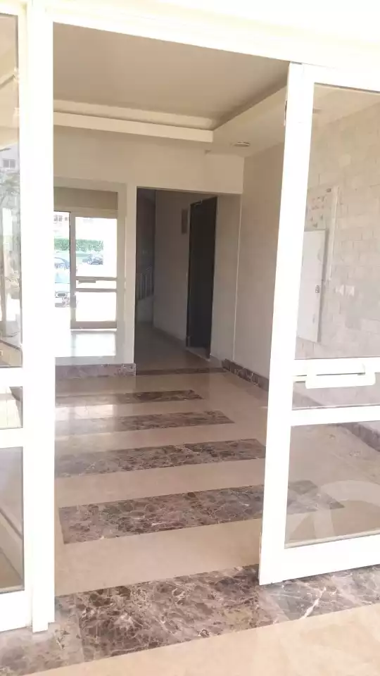 https://aqarmap.com.eg/ar/listing/5591467-for-sale-cairo-el-sheikh-zayed-city-compounds-dh-drys