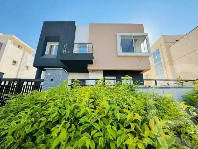 https://aqarmap.com.eg/en/listing/5591523-for-sale-cairo-new-cairo-madinaty-lmntq-lkhms-fylt