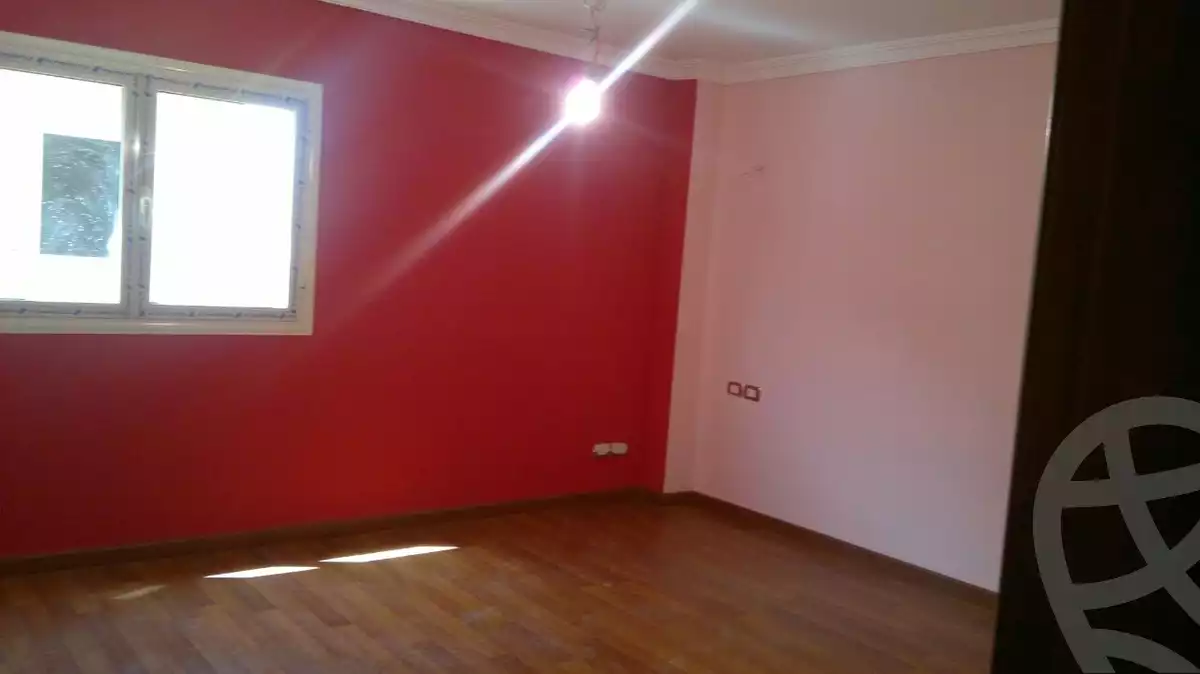 https://aqarmap.com.eg/ar/listing/5593098-for-rent-cairo-new-cairo-compounds-hadayek-el-fedaa
