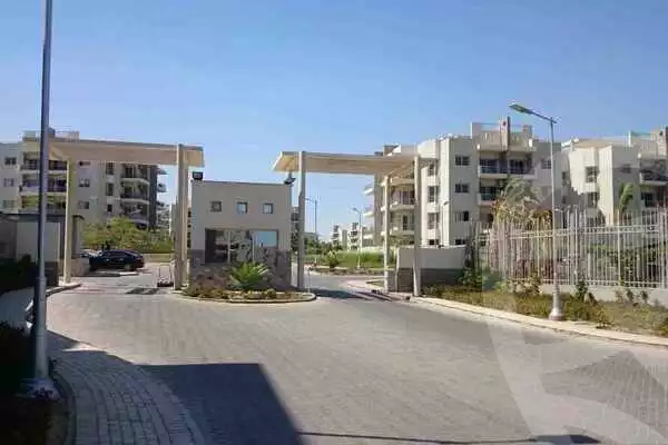 https://aqarmap.com.eg/en/listing/5594342-for-sale-cairo-el-sheikh-zayed-city-compounds-dh-drys