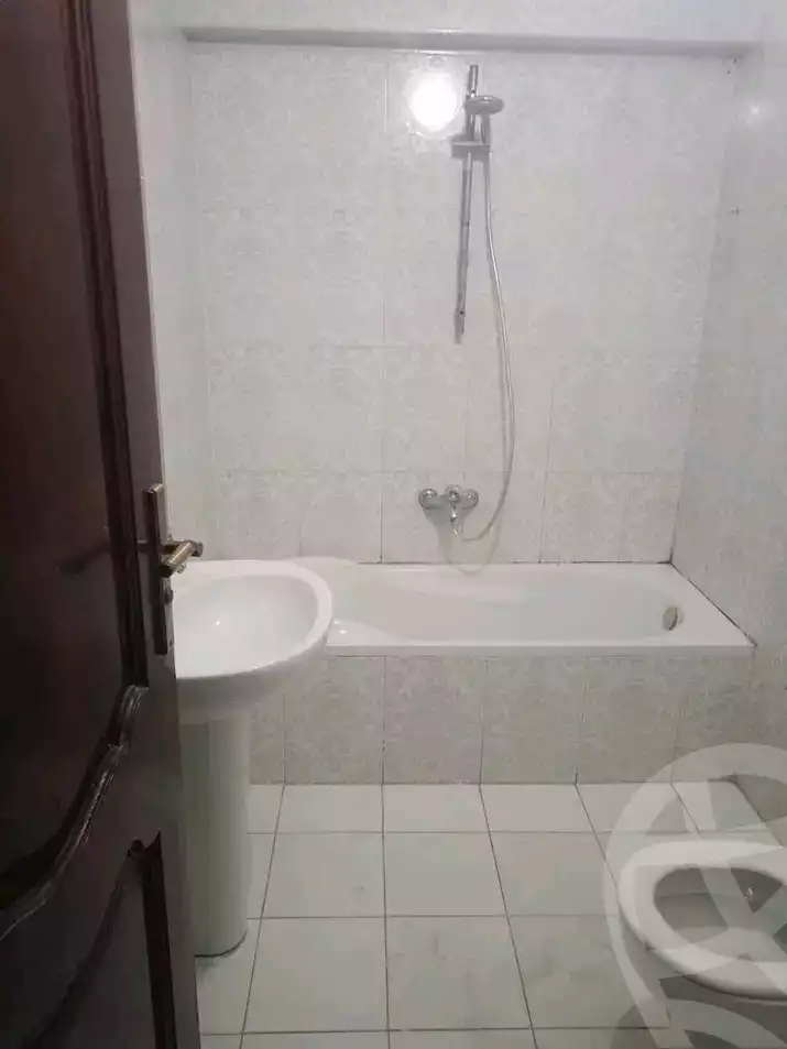 https://aqarmap.com.eg/ar/listing/5595254-for-sale-cairo-el-zaytun-lzytwn-lbhry-shr-snn-bsh