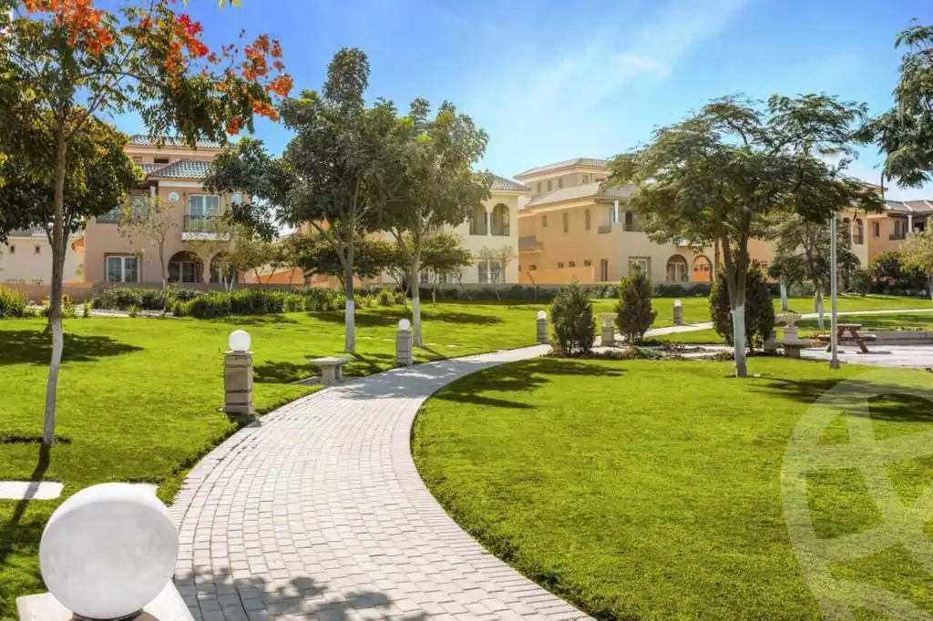 https://aqarmap.com.eg/en/listing/5596522-for-sale-cairo-new-cairo-compounds-hyde-park-parkway-hyde-park-compound