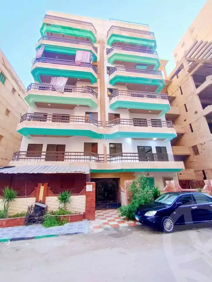 https://aqarmap.com.eg/en/listing/5914835-for-sale-alexandria-l-jmy-el-kilo-21