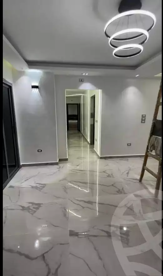 https://aqarmap.com.eg/en/listing/5915992-for-sale-cairo-mokattam-el-hadabah-el-wosta-compounds-vittoria-compound-seven-stars