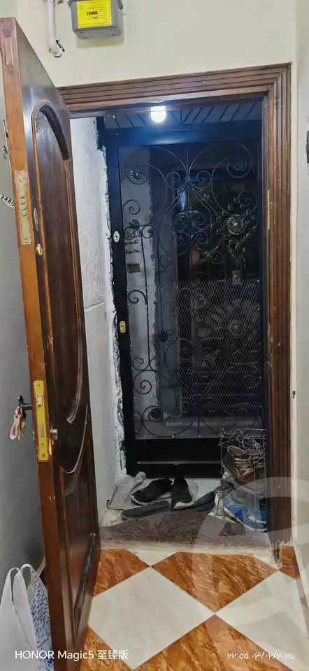 https://aqarmap.com.eg/en/listing/5915981-for-sale-alexandria-l-jmy-el-hanouvel-el-warsha-st