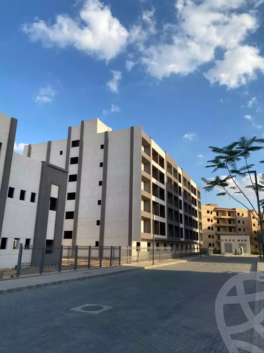 https://aqarmap.com.eg/en/listing/5599080-for-sale-cairo-6th-of-october-hadaeq-october-kmbwnd-fy-hdyq-ktwbr-rock-eden-compound-el-batal-group