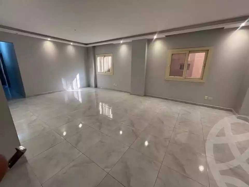 https://aqarmap.com.eg/ar/listing/5599490-for-rent-cairo-mokattam-lhdb-l-ly-manteqt-ganob-s