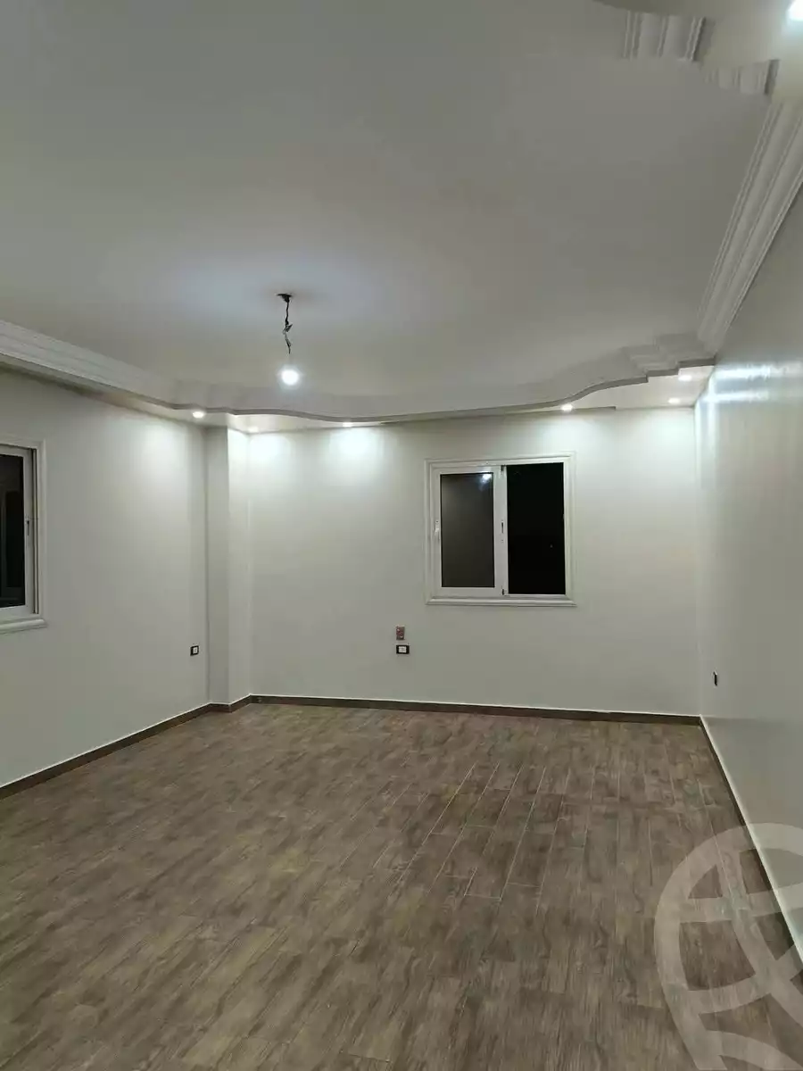 https://aqarmap.com.eg/ar/listing/5599950-for-rent-cairo-mokattam-lhdb-l-ly-shareaa-9