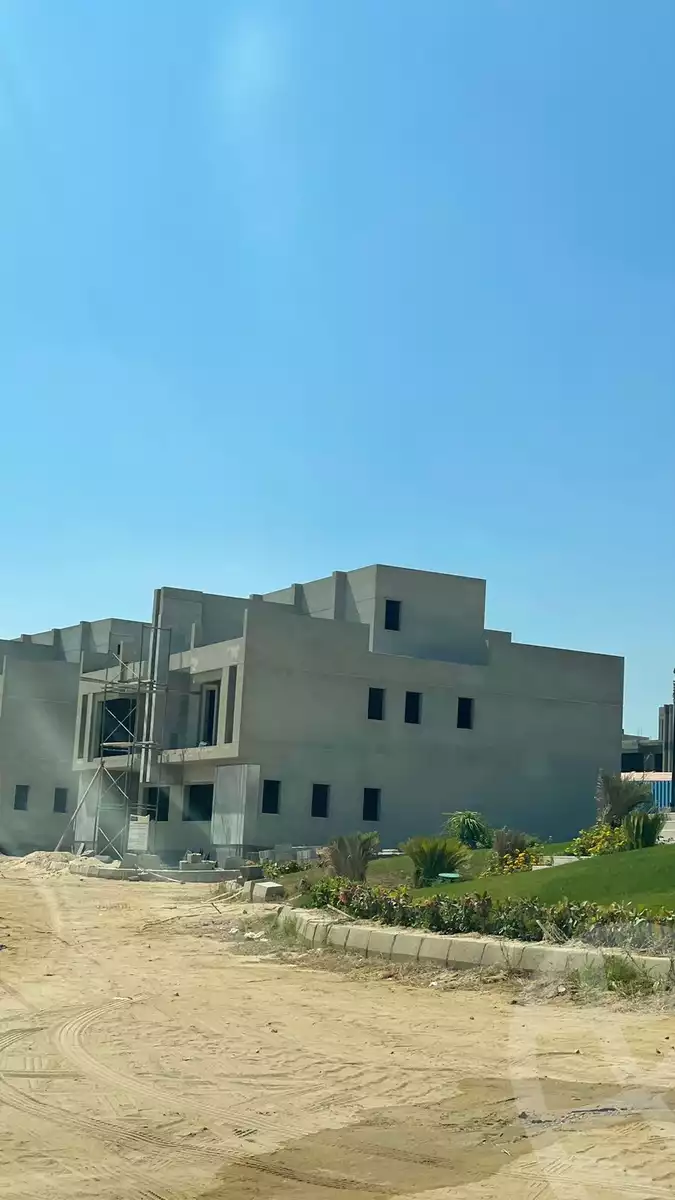 https://aqarmap.com.eg/en/listing/5600805-for-sale-cairo-el-sheikh-zayed-city-lshykh-zyd-ljdyd-v-levels-compound-dunes