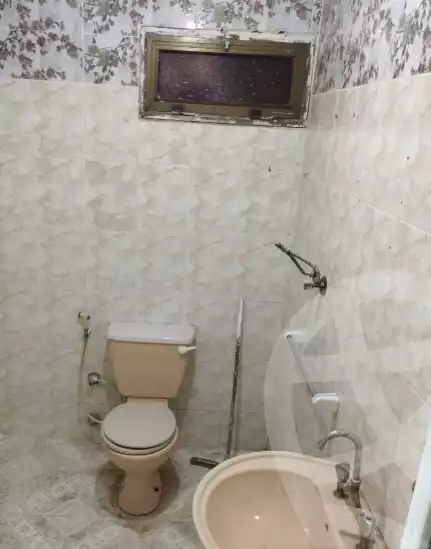 https://aqarmap.com.eg/en/listing/5915459-for-sale-alexandria-l-jmy-lbytsh-mecca-st