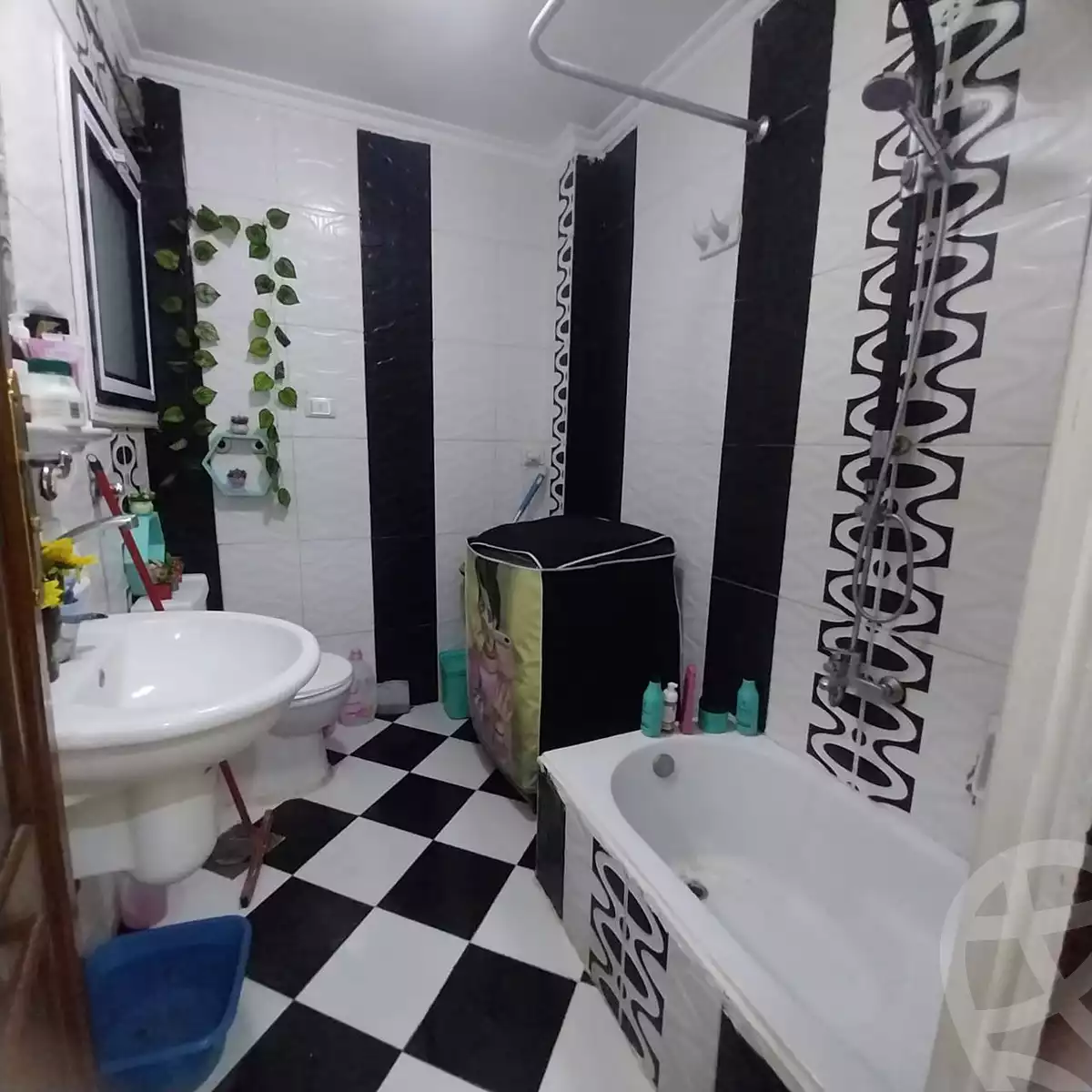 https://aqarmap.com.eg/en/listing/5908100-for-sale-alexandria-l-jmy-lbytsh-el-hanafeya-st