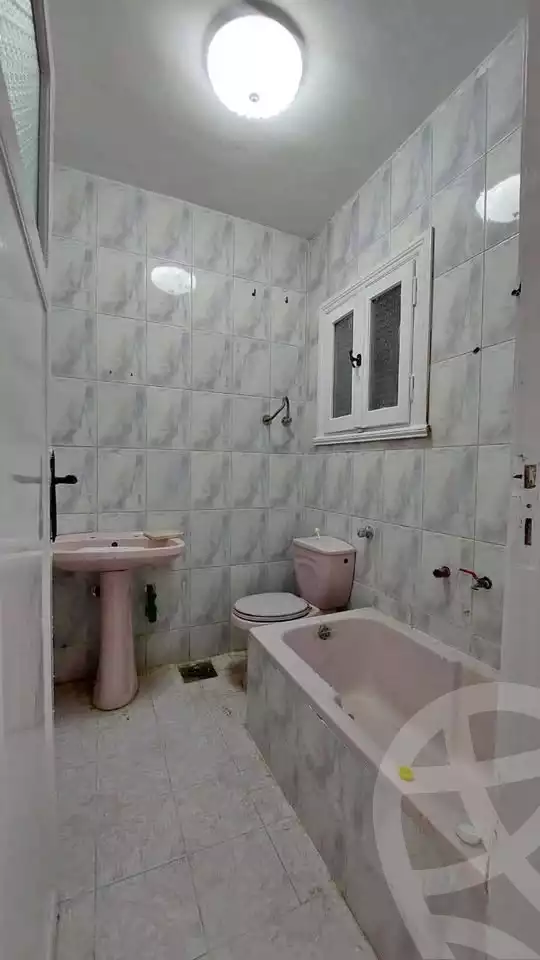 https://aqarmap.com.eg/en/listing/5908814-for-sale-alexandria-l-jmy-el-kilo-21