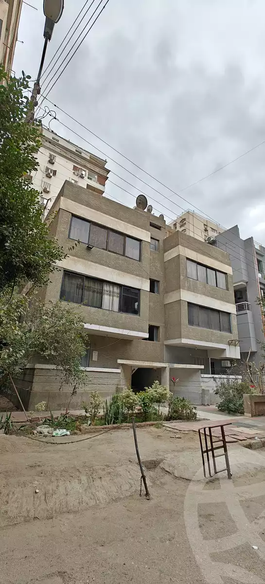 https://aqarmap.com.eg/en/listing/4789502-for-sale-cairo-heliopolis-heliopolis-square-ahmed-mahmoud-st