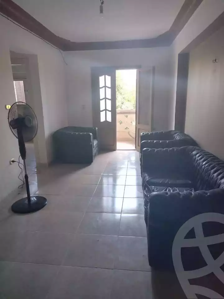 https://aqarmap.com.eg/ar/listing/5606619-for-rent-alexandria-el-hanouvel-kasr-al-quiri-st-1