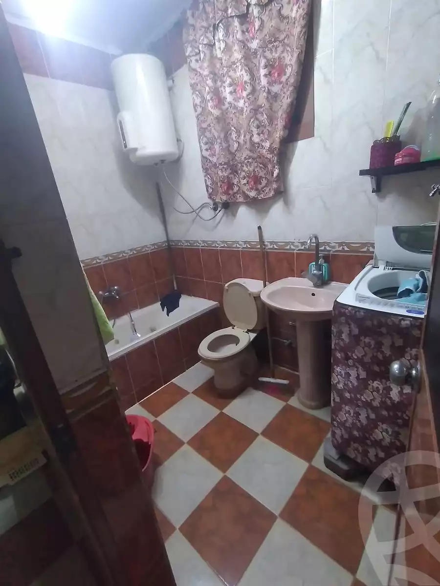 https://aqarmap.com.eg/en/listing/5913848-for-sale-qalyubia-shubra-el-khaima-shubra-el-khaima-city-teraat-el-shabouri-st
