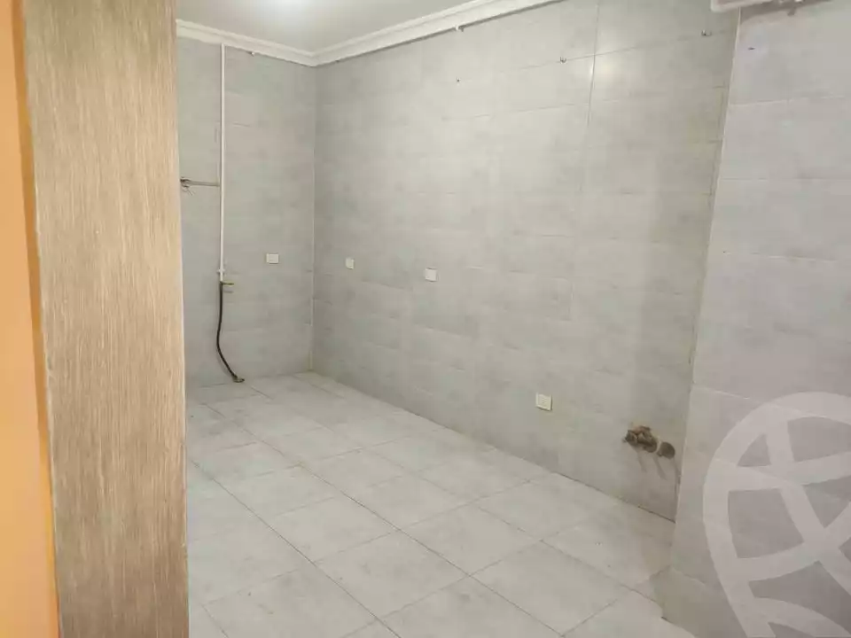 https://aqarmap.com.eg/en/listing/5608211-for-rent-cairo-mokattam-lhdb-l-ly-shareaa-9