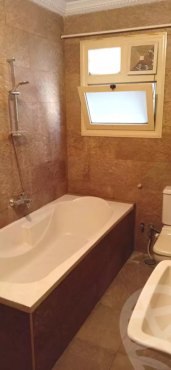 https://aqarmap.com.eg/en/listing/5613463-for-rent-cairo-el-haram-shareaa-naser-el-thawrah