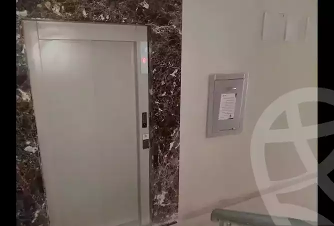 https://aqarmap.com.eg/en/listing/5615827-for-rent-cairo-el-sheikh-zayed-city-compounds-dh-drys
