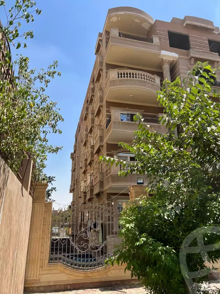 https://aqarmap.com.eg/en/listing/5616069-for-sale-cairo-new-cairo-gharb-arabila-doctor-hani-maher-st
