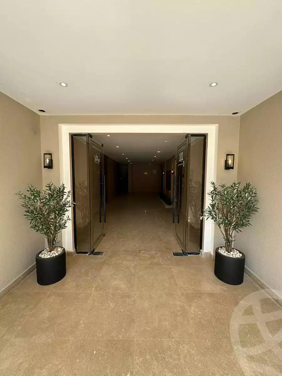 https://aqarmap.com.eg/en/listing/5616502-for-sale-cairo-el-sheikh-zayed-city-compounds-kmbwnd-fyldj-wyst-dr-llttwyr