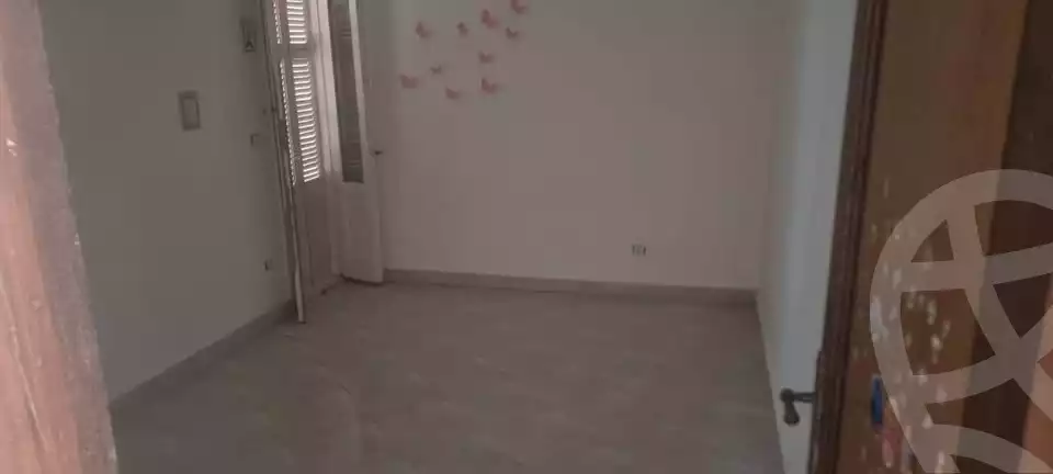 https://aqarmap.com.eg/en/listing/5617614-for-rent-alexandria-shds