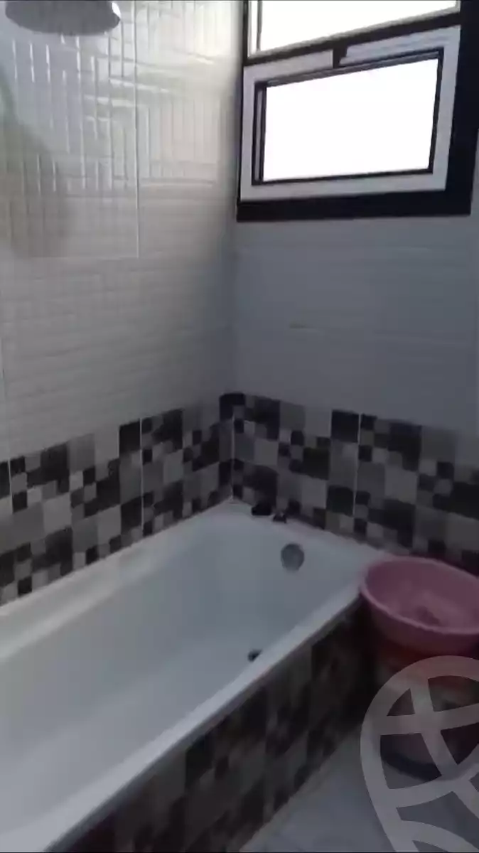 https://aqarmap.com.eg/en/listing/5617810-for-sale-alexandria-el-hanouvel-el-warsha-st