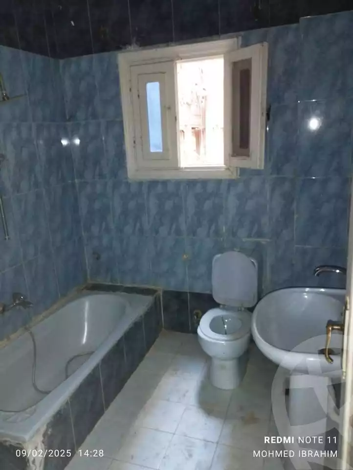 https://aqarmap.com.eg/ar/listing/5621196-for-rent-alexandria-el-hanouvel-amr-ibn-el-aas-st