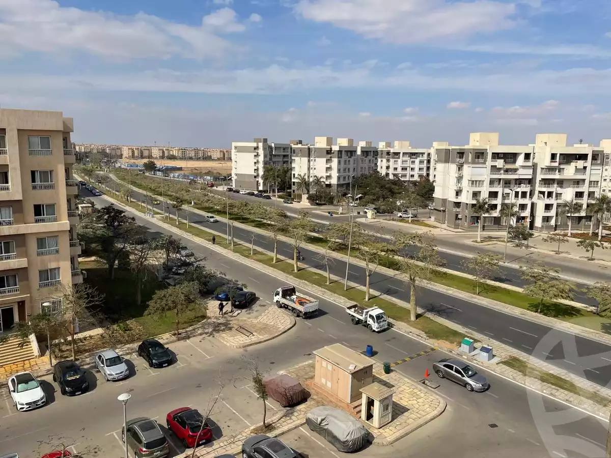 https://aqarmap.com.eg/en/listing/5623271-for-sale-cairo-new-cairo-madinaty-eleventh-zone-buildings-group-112