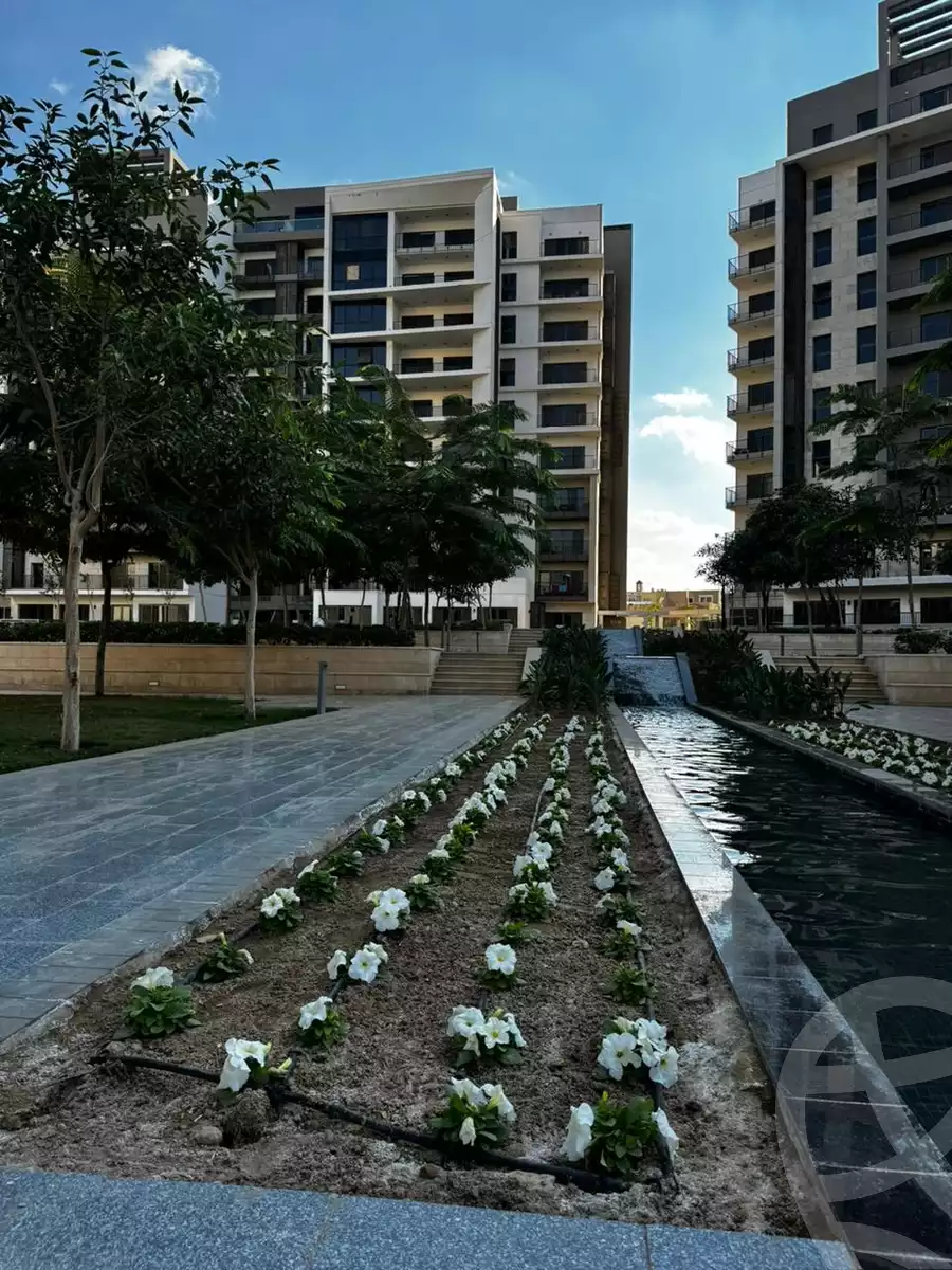 https://aqarmap.com.eg/ar/listing/5627173-for-sale-cairo-el-sheikh-zayed-city-compounds-zyd-wr-llttwyr-the-village-views