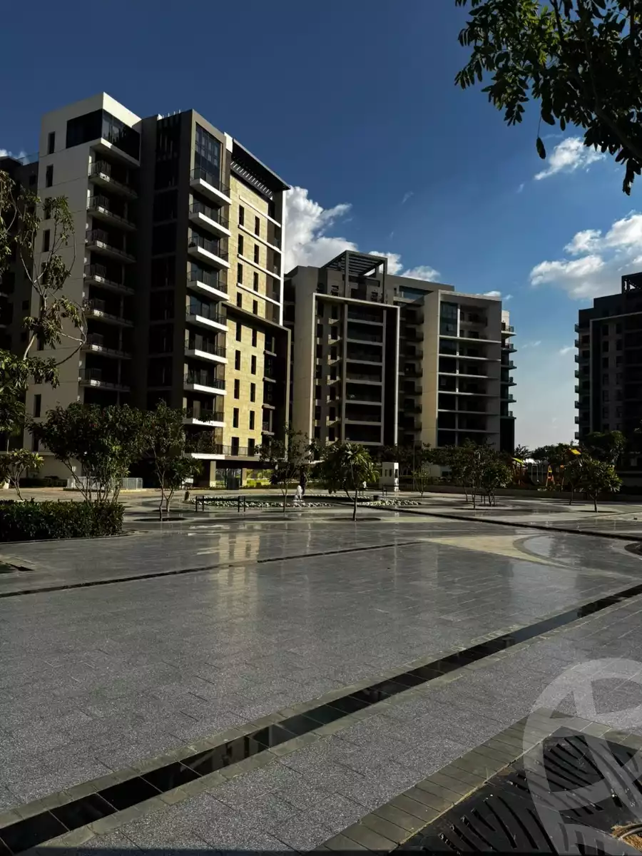 https://aqarmap.com.eg/ar/listing/5627173-for-sale-cairo-el-sheikh-zayed-city-compounds-zyd-wr-llttwyr-the-village-views
