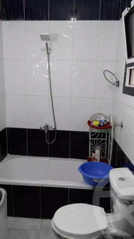 https://aqarmap.com.eg/en/listing/5627665-for-sale-alexandria-el-hanouvel-hussein-waly-st