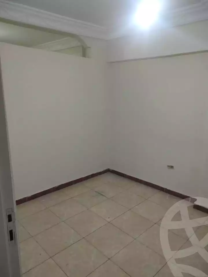 https://aqarmap.com.eg/ar/listing/5632053-for-sale-alexandria-sydy-bshr-sydy-bshr-qbly-mostafa-kamel-st